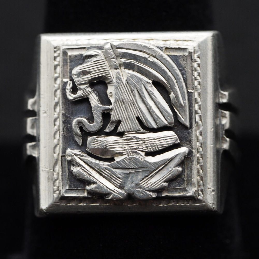 Mexico Sterling Silver Aztec COAT OF ARMS Biker Ring Size 10 Vintage 1940s